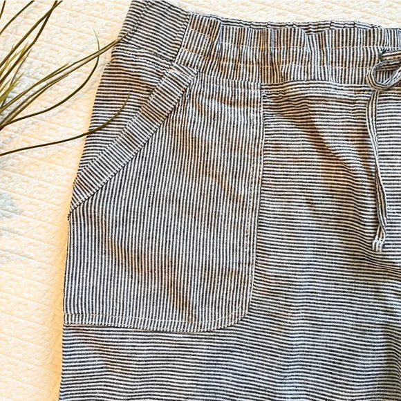 Talbots Blue Stripe Cotton Pull On Shorts Size 16 - Picture 2 of 7